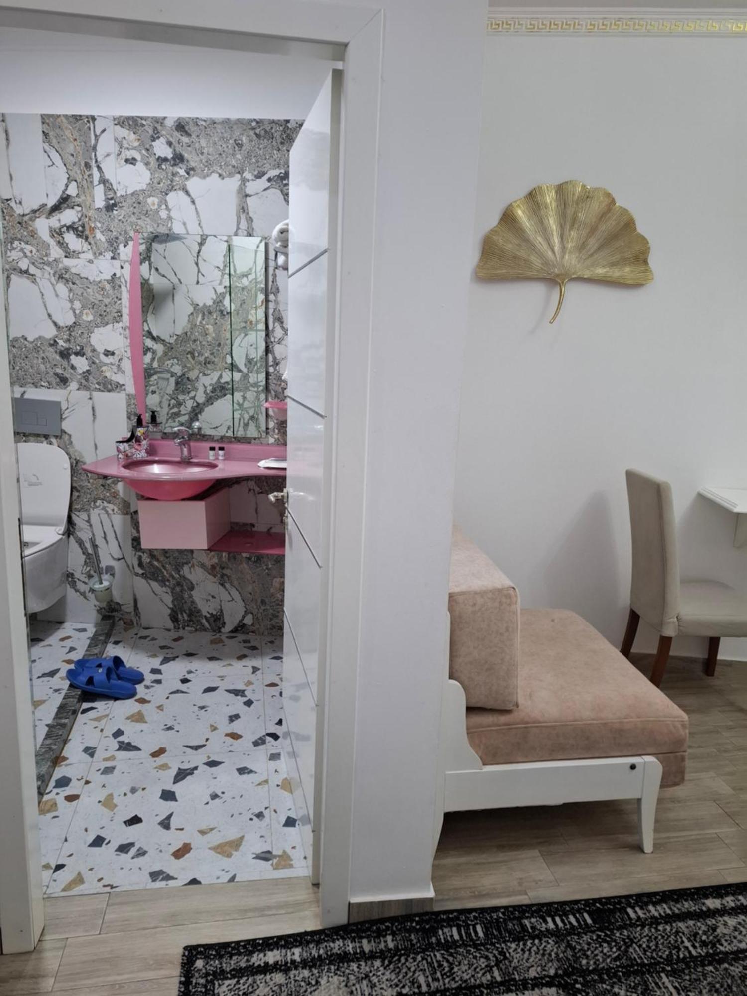 Versace Polisi i Vogel